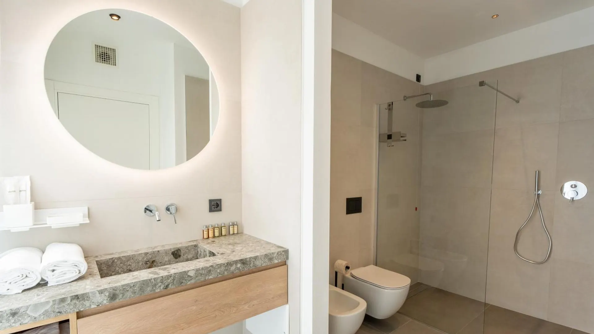 La Locanda Del Cantiere Laglio Penzion